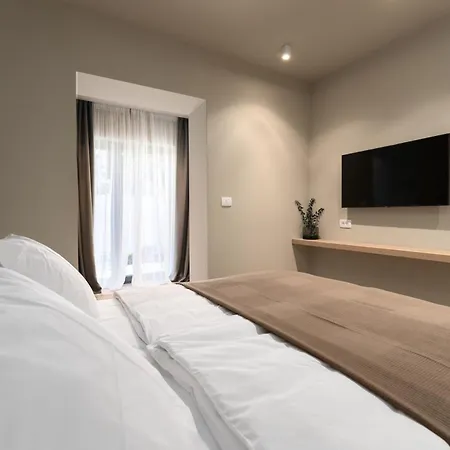 Laresidenza Istria Apartment *